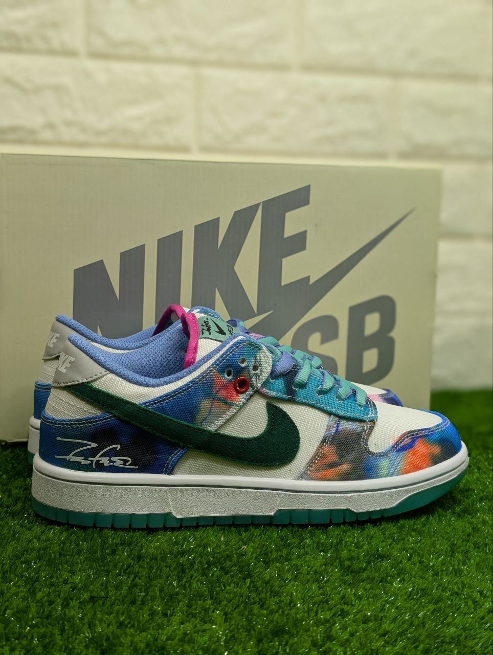 Nike Dunk SB Low FL "Futura Laboratoires