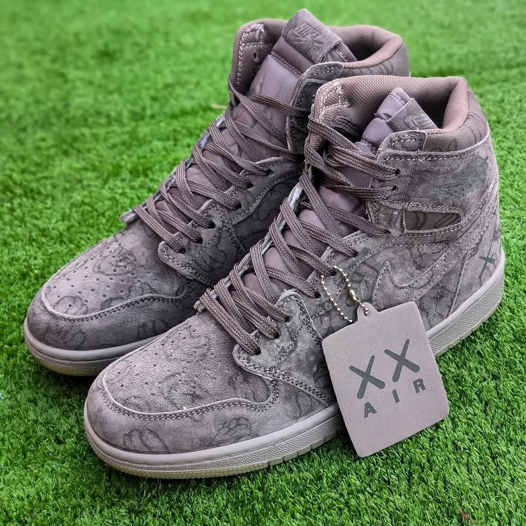 Kaws x Nike Jordan 1 OG HIGH
