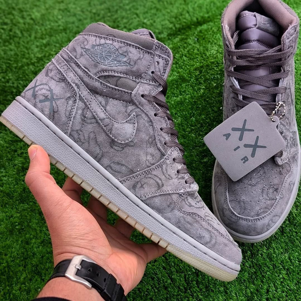 Kaws x Nike Jordan 1 OG HIGH