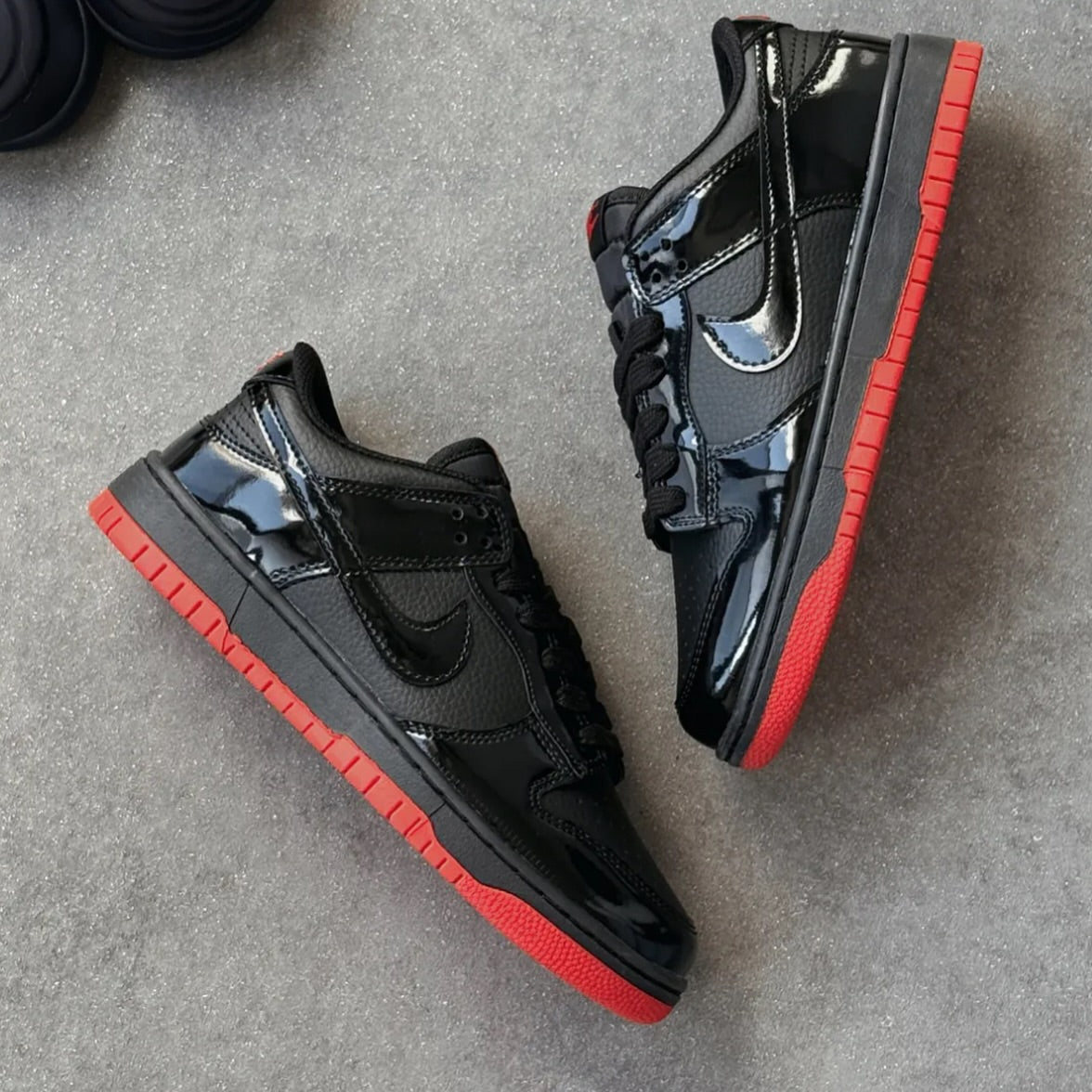 Nike Dunk Low Black &amp; Red
