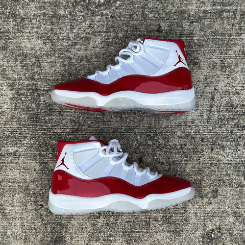 Air Jordan 11 Retro "Cherry"