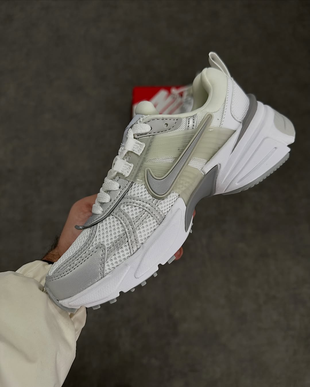 Nike V2K Run White Silver