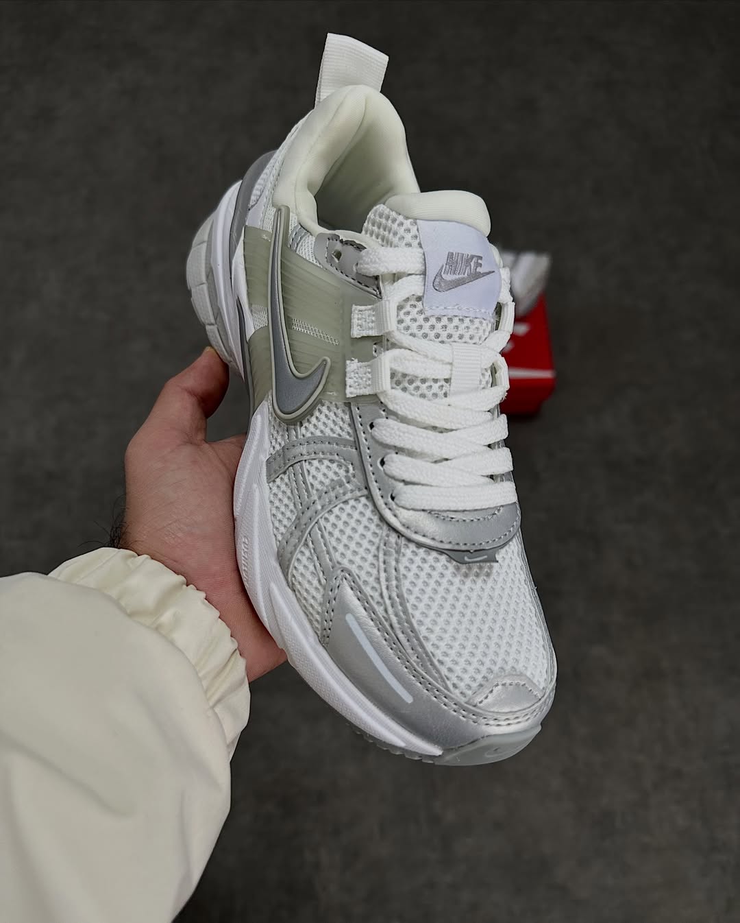 Nike V2K Run White Silver