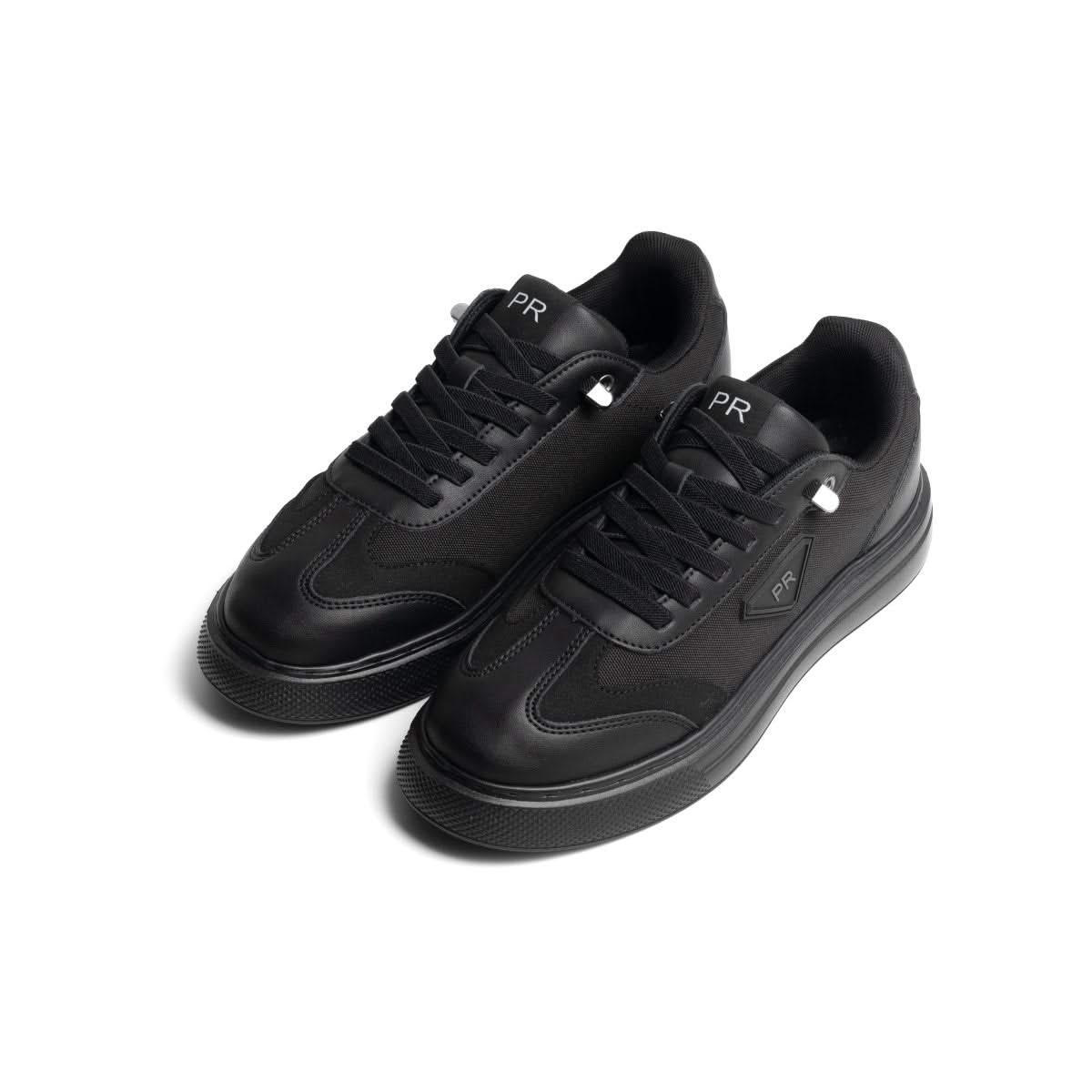Delta Noire — Baskets hybrides en cuir et denim technique
